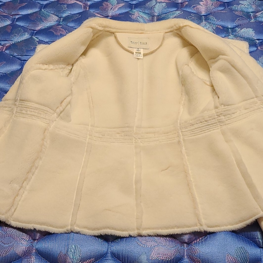 White House Black Market coat - Picture 11 of 16
